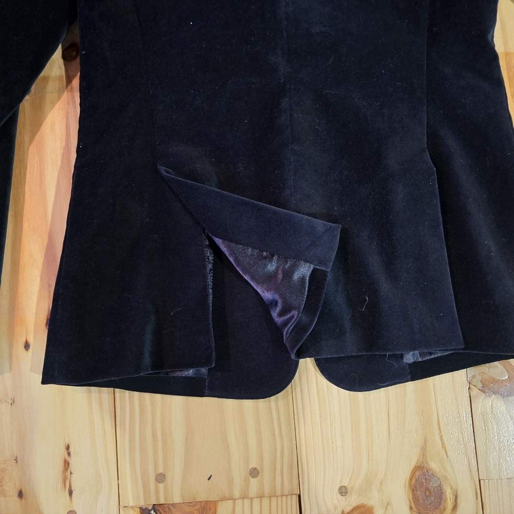 TAHARI VELVET BLAZER - Picture 14 of 16